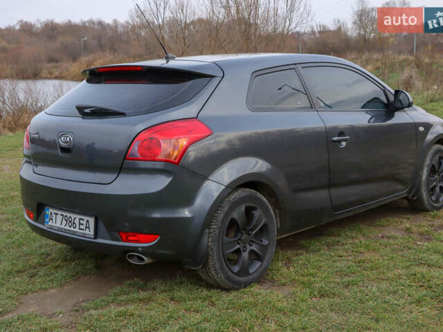 Серый Киа Сид, объемом двигателя 1.59 л и пробегом 211 тыс. км за 7000 $, фото 8 на Automoto.ua