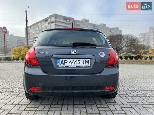 Сірий Кіа Сід, об'ємом двигуна 1.59 л та пробігом 240 тис. км за 4700 $, фото 2 на Automoto.ua