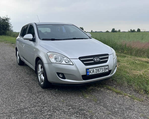 Сірий Кіа Сід, об'ємом двигуна 1.6 л та пробігом 230 тис. км за 5500 $, фото 3 на Automoto.ua