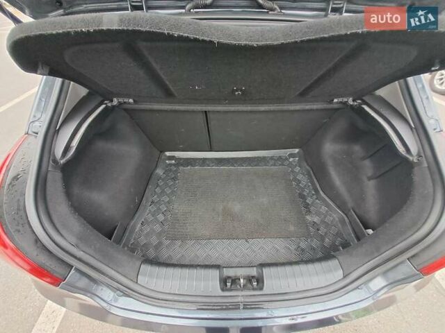 Серый Киа Сид, объемом двигателя 1.59 л и пробегом 204 тыс. км за 6300 $, фото 22 на Automoto.ua