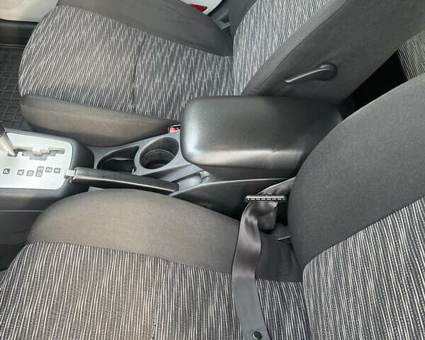 Сірий Кіа Сід, об'ємом двигуна 1.6 л та пробігом 218 тис. км за 5350 $, фото 9 на Automoto.ua