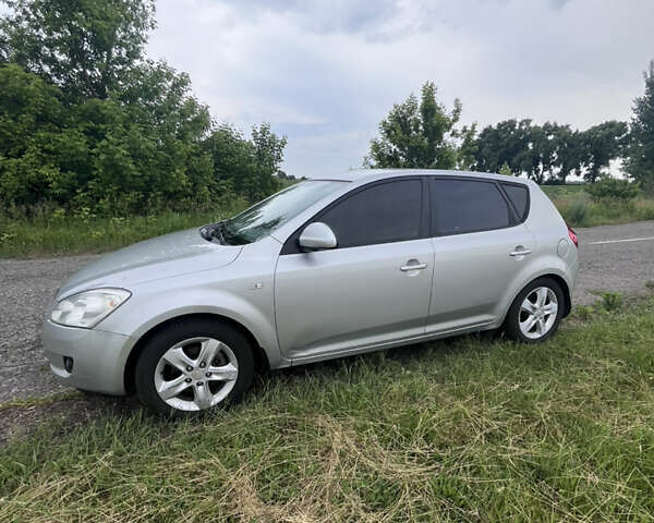 Сірий Кіа Сід, об'ємом двигуна 1.6 л та пробігом 230 тис. км за 5500 $, фото 16 на Automoto.ua