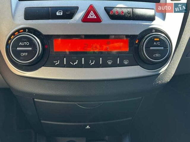 Сірий Кіа Сід, об'ємом двигуна 1.6 л та пробігом 215 тис. км за 4990 $, фото 17 на Automoto.ua