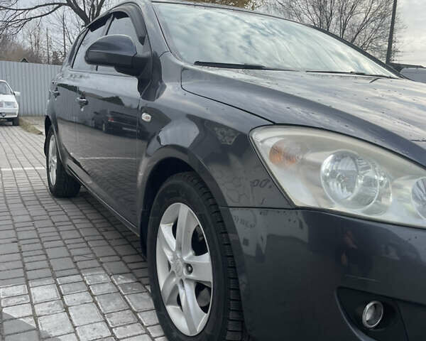 Сірий Кіа Сід, об'ємом двигуна 1.6 л та пробігом 218 тис. км за 5350 $, фото 12 на Automoto.ua