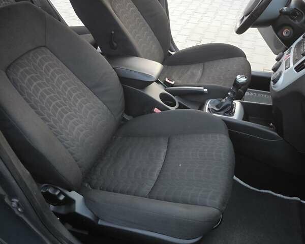 Серый Киа Сид, объемом двигателя 2 л и пробегом 193 тыс. км за 5900 $, фото 11 на Automoto.ua