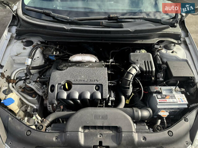 Сірий Кіа Сід, об'ємом двигуна 1.4 л та пробігом 356 тис. км за 4299 $, фото 13 на Automoto.ua