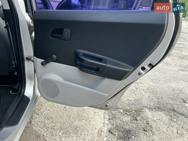 Сірий Кіа Сід, об'ємом двигуна 1.6 л та пробігом 219 тис. км за 4800 $, фото 21 на Automoto.ua