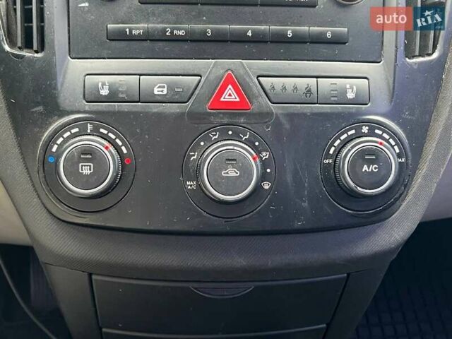 Серый Киа Сид, объемом двигателя 1.4 л и пробегом 247 тыс. км за 4490 $, фото 19 на Automoto.ua