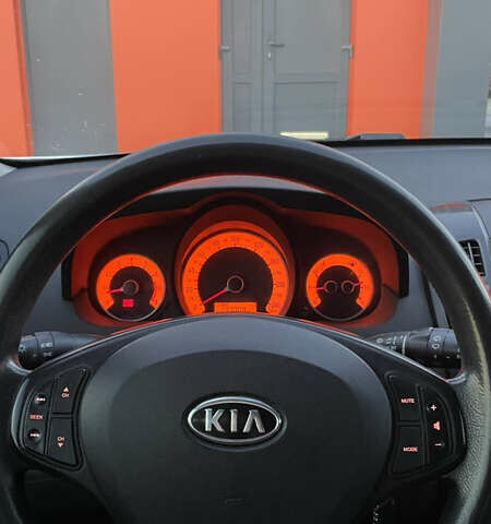 Серый Киа Сид, объемом двигателя 1.4 л и пробегом 145 тыс. км за 5250 $, фото 18 на Automoto.ua