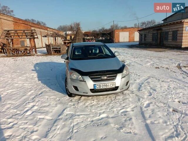 Серый Киа Сид, объемом двигателя 1.4 л и пробегом 308 тыс. км за 5000 $, фото 5 на Automoto.ua