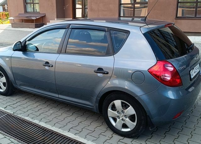 Сірий Кіа Сід, об'ємом двигуна 1.4 л та пробігом 210 тис. км за 4800 $, фото 5 на Automoto.ua