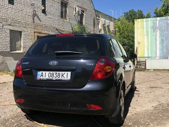 Серый Киа Сид, объемом двигателя 1.6 л и пробегом 300 тыс. км за 6250 $, фото 7 на Automoto.ua