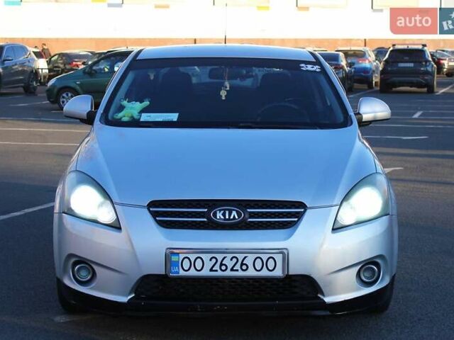 Серый Киа Сид, объемом двигателя 1.6 л и пробегом 224 тыс. км за 4000 $, фото 9 на Automoto.ua