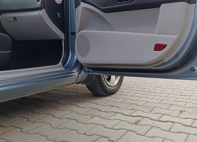 Сірий Кіа Сід, об'ємом двигуна 1.4 л та пробігом 210 тис. км за 4800 $, фото 23 на Automoto.ua