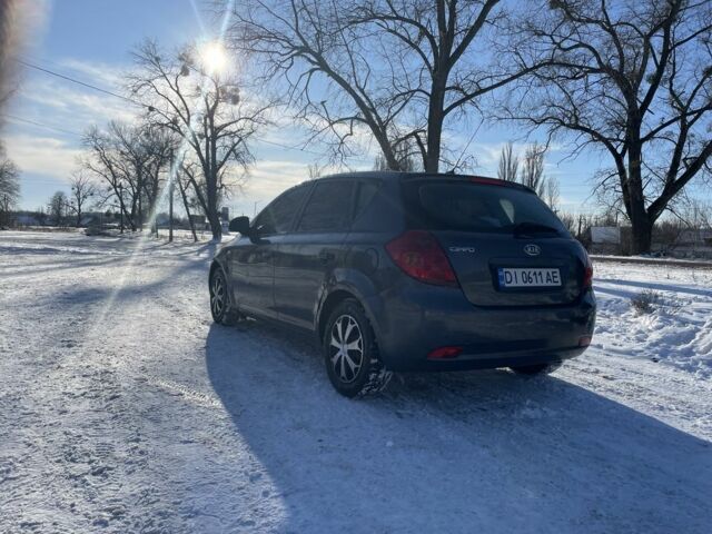 Серый Киа Сид, объемом двигателя 1.4 л и пробегом 180 тыс. км за 4750 $, фото 5 на Automoto.ua