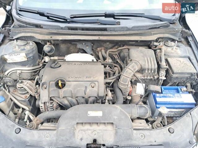 Серый Киа Сид, объемом двигателя 1.59 л и пробегом 204 тыс. км за 6300 $, фото 24 на Automoto.ua