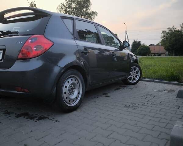 Серый Киа Сид, объемом двигателя 2 л и пробегом 193 тыс. км за 5900 $, фото 14 на Automoto.ua