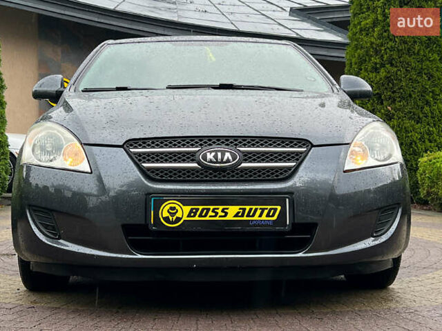 Серый Киа Сид, объемом двигателя 1.6 л и пробегом 167 тыс. км за 6600 $, фото 1 на Automoto.ua
