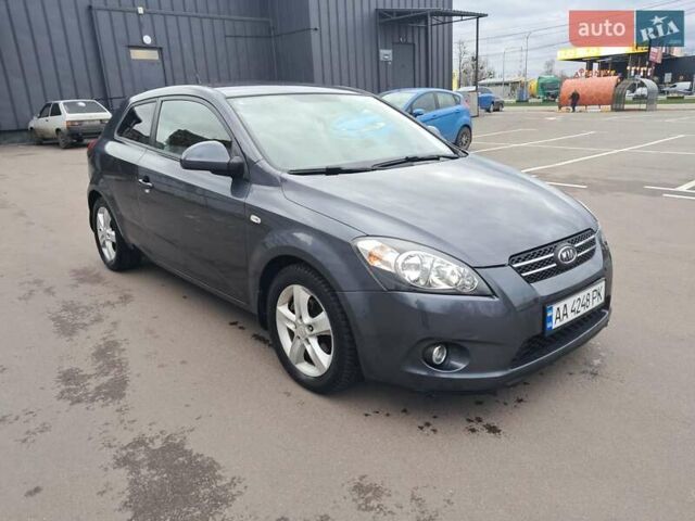 Серый Киа Сид, объемом двигателя 1.59 л и пробегом 204 тыс. км за 6300 $, фото 1 на Automoto.ua