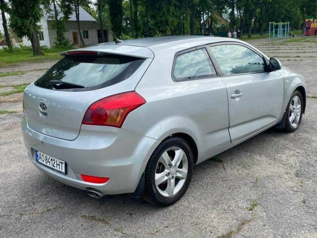 Серый Киа Сид, объемом двигателя 1.4 л и пробегом 228 тыс. км за 3200 $, фото 4 на Automoto.ua