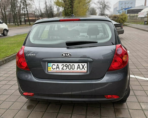 Серый Киа Сид, объемом двигателя 1.4 л и пробегом 95 тыс. км за 6599 $, фото 2 на Automoto.ua
