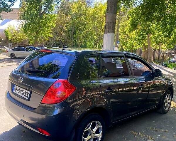 Серый Киа Сид, объемом двигателя 1.6 л и пробегом 255 тыс. км за 6100 $, фото 12 на Automoto.ua