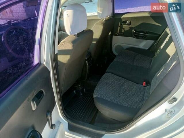 Серый Киа Сид, объемом двигателя 1.4 л и пробегом 308 тыс. км за 5000 $, фото 4 на Automoto.ua
