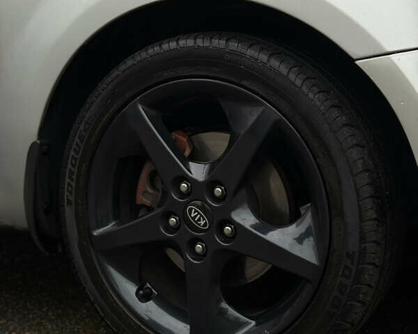 Серый Киа Сид, объемом двигателя 1.4 л и пробегом 274 тыс. км за 3600 $, фото 27 на Automoto.ua