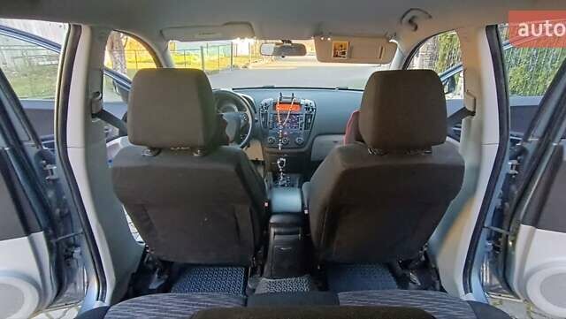 Серый Киа Сид, объемом двигателя 1.4 л и пробегом 20 тыс. км за 4600 $, фото 10 на Automoto.ua