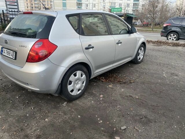 Серый Киа Сид, объемом двигателя 1.4 л и пробегом 225 тыс. км за 2999 $, фото 2 на Automoto.ua