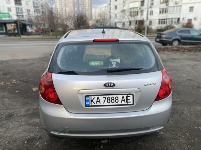 Серый Киа Сид, объемом двигателя 1.4 л и пробегом 225 тыс. км за 2999 $, фото 3 на Automoto.ua