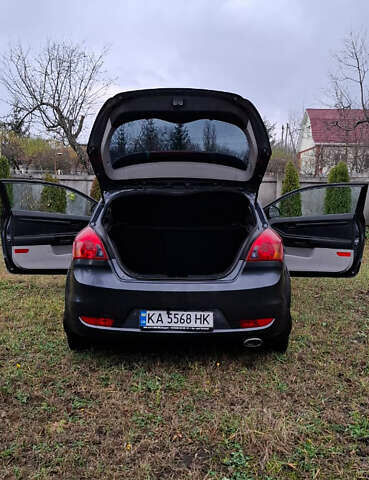 Сірий Кіа Сід, об'ємом двигуна 1.4 л та пробігом 258 тис. км за 4800 $, фото 3 на Automoto.ua