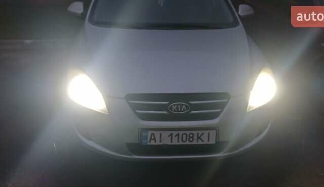 Серый Киа Сид, объемом двигателя 2 л и пробегом 292 тыс. км за 8000 $, фото 22 на Automoto.ua