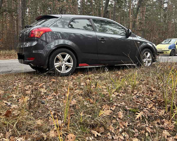 Серый Киа Сид, объемом двигателя 1.4 л и пробегом 169 тыс. км за 4200 $, фото 2 на Automoto.ua