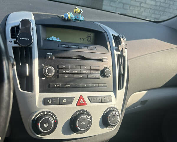Сірий Кіа Сід, об'ємом двигуна 1.59 л та пробігом 183 тис. км за 5899 $, фото 4 на Automoto.ua