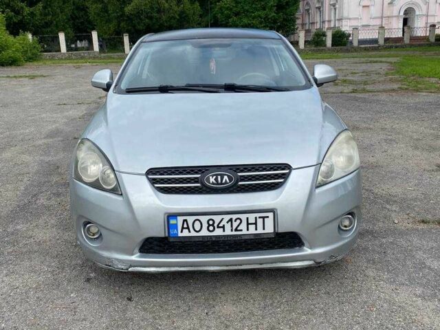 Серый Киа Сид, объемом двигателя 1.4 л и пробегом 228 тыс. км за 3200 $, фото 1 на Automoto.ua