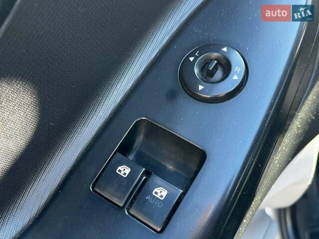 Сірий Кіа Сід, об'ємом двигуна 1.6 л та пробігом 215 тис. км за 4990 $, фото 6 на Automoto.ua