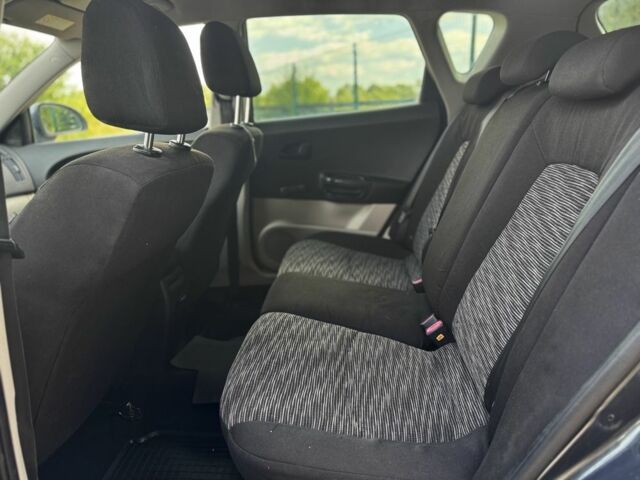 Сірий Кіа Сід, об'ємом двигуна 1.6 л та пробігом 308 тис. км за 4099 $, фото 6 на Automoto.ua