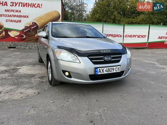 Сірий Кіа Сід, об'ємом двигуна 1.6 л та пробігом 219 тис. км за 4800 $, фото 2 на Automoto.ua