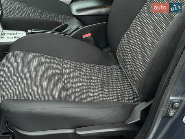 Серый Киа Сид, объемом двигателя 1.59 л и пробегом 218 тыс. км за 6750 $, фото 7 на Automoto.ua
