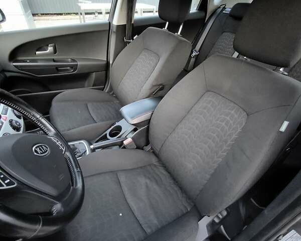 Серый Киа Сид, объемом двигателя 2 л и пробегом 193 тыс. км за 5900 $, фото 8 на Automoto.ua