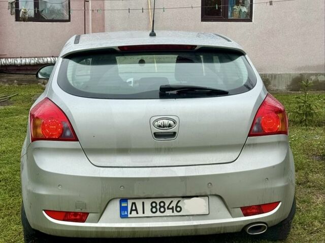 Серый Киа Сид, объемом двигателя 0 л и пробегом 234 тыс. км за 5500 $, фото 2 на Automoto.ua