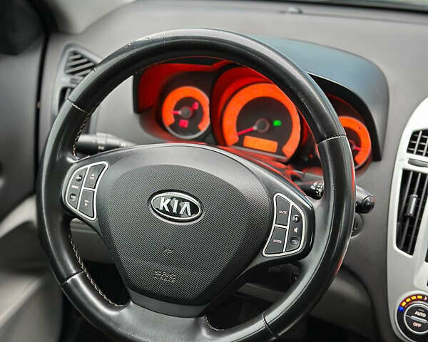 Сірий Кіа Сід, об'ємом двигуна 1.6 л та пробігом 218 тис. км за 5700 $, фото 21 на Automoto.ua