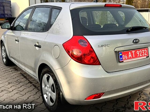 Сірий Кіа Сід, об'ємом двигуна 1.6 л та пробігом 216 тис. км за 5900 $, фото 6 на Automoto.ua