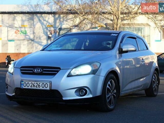 Серый Киа Сид, объемом двигателя 1.6 л и пробегом 224 тыс. км за 4000 $, фото 7 на Automoto.ua