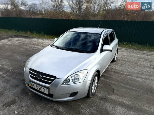 Сірий Кіа Сід, об'ємом двигуна 1.4 л та пробігом 356 тис. км за 4299 $, фото 1 на Automoto.ua