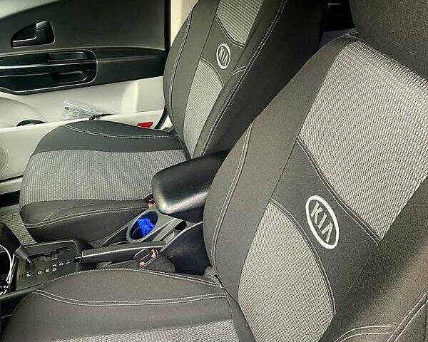 Серый Киа Сид, объемом двигателя 1.6 л и пробегом 255 тыс. км за 6100 $, фото 5 на Automoto.ua