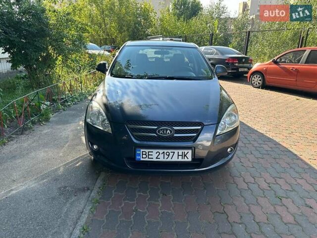Серый Киа Сид, объемом двигателя 1.4 л и пробегом 179 тыс. км за 5200 $, фото 6 на Automoto.ua