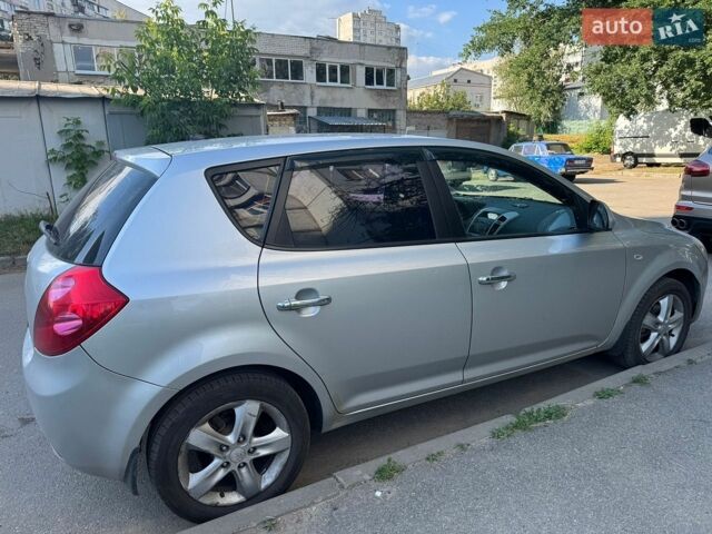Сірий Кіа Сід, об'ємом двигуна 1.6 л та пробігом 250 тис. км за 5800 $, фото 4 на Automoto.ua