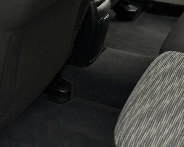 Серый Киа Сид, объемом двигателя 1.4 л и пробегом 274 тыс. км за 3600 $, фото 14 на Automoto.ua